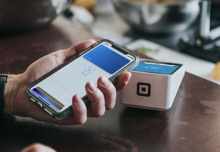 Apple permetrà mètodes de pagament alternatius per esquivar una multa europea
